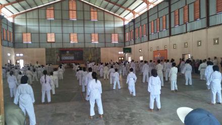 UJIAN KARATE DI GOR DESA SRIHARDONO